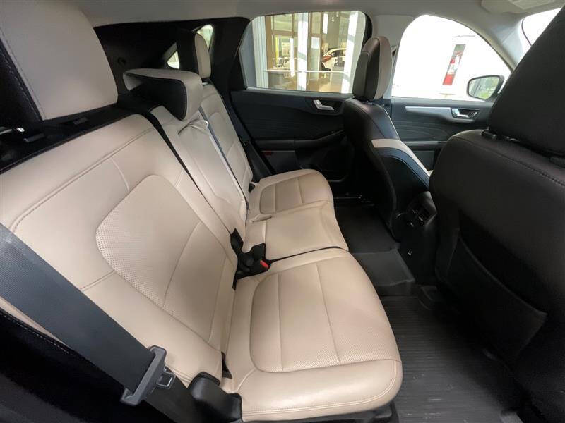 2022 Ford Escape Hybrid SEL