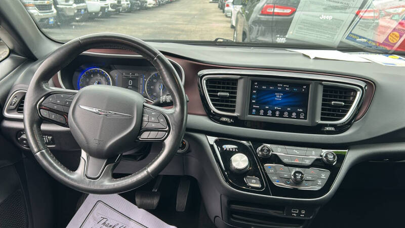 2020 Chrysler Pacifica Touring L