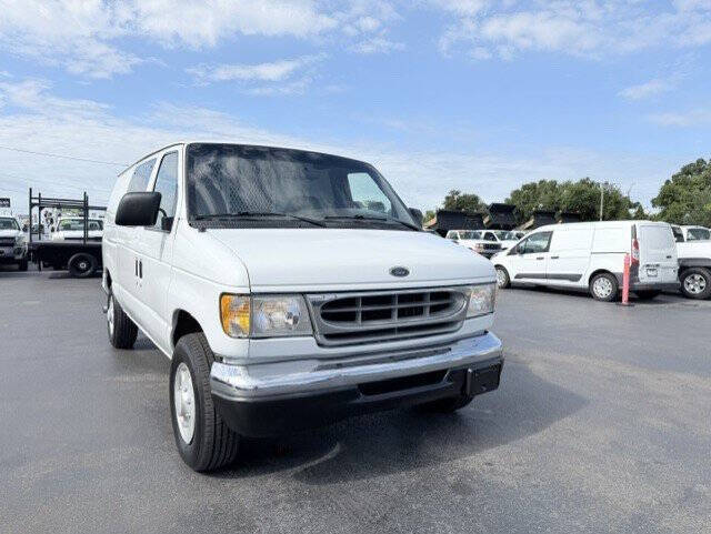 2002 Ford E-Series E-350 SD