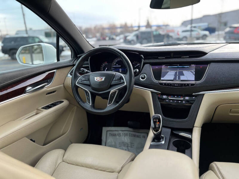 2017 Cadillac XT5 Luxury