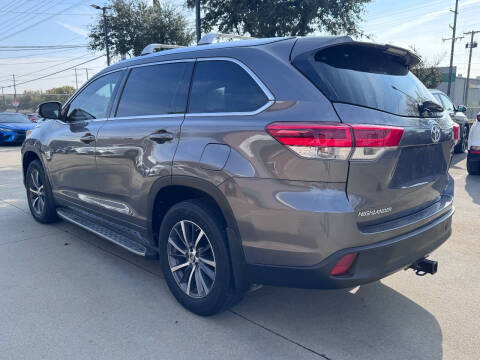 2017 Toyota Highlander XLE