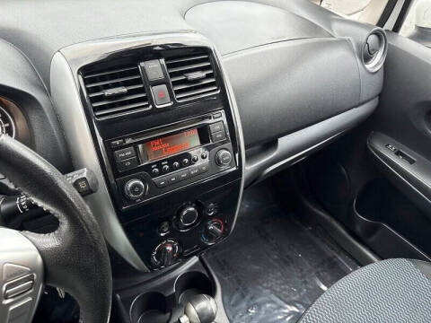 2015 Nissan Versa Note SV