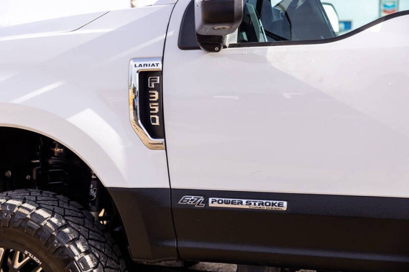 2017 Ford F-350 Super Duty Lariat