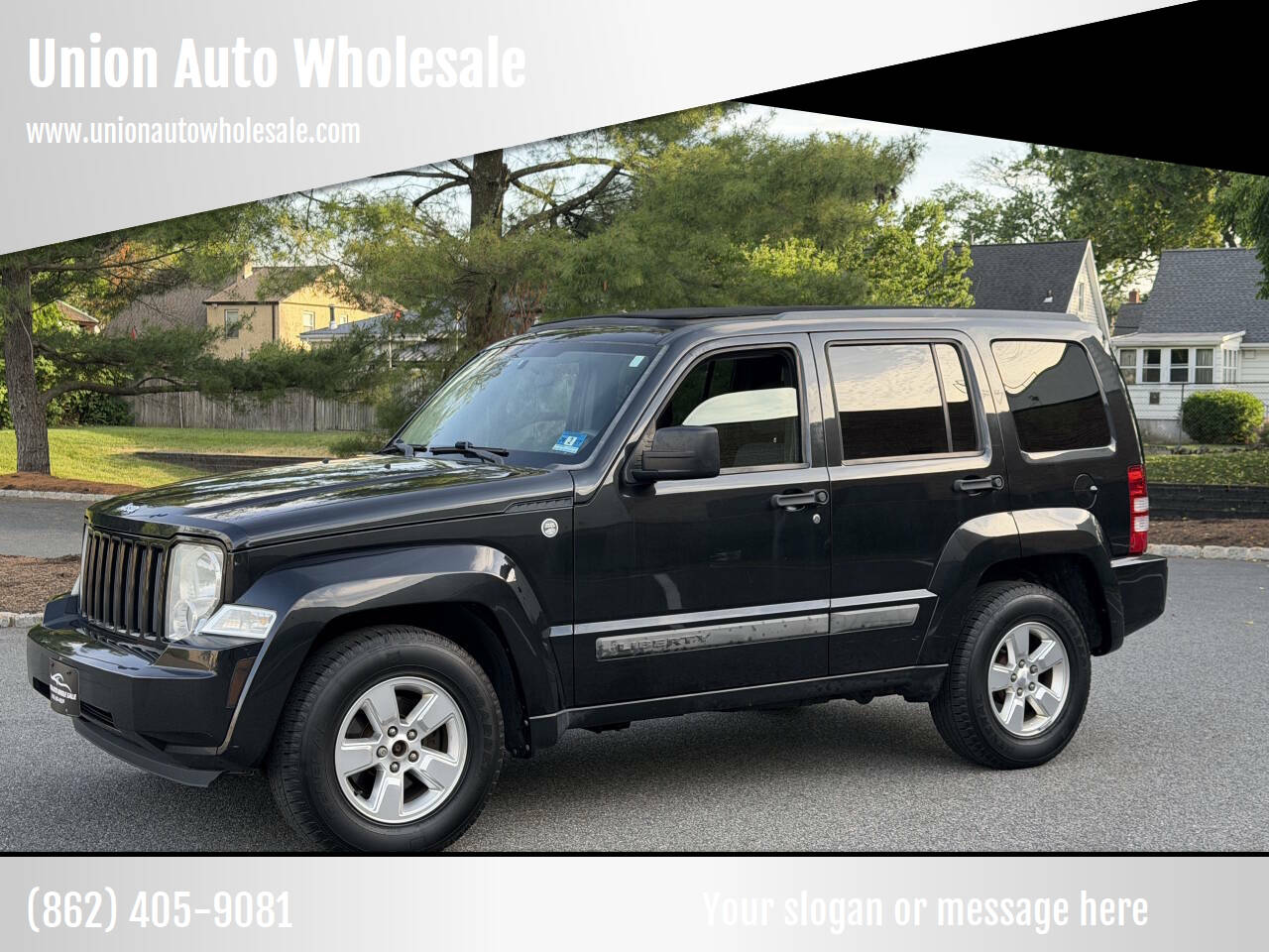 Black 2012 Jeep Liberty Latitude 4WD SUV / Crossover Four-Wheel Drive 4-Speed Automatic