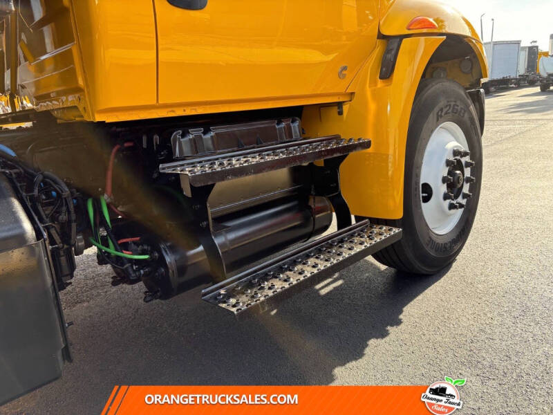 2019 International DuraStar 4300