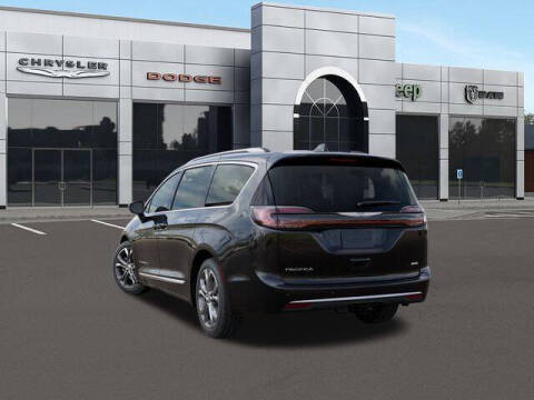 2026 Chrysler Pacifica Pinnacle