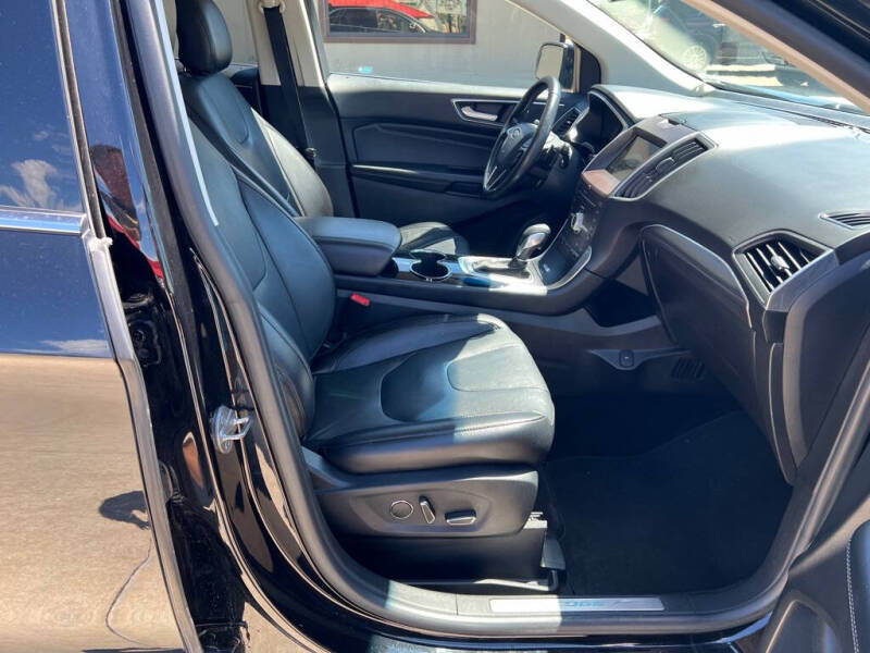2017 Ford Edge Titanium