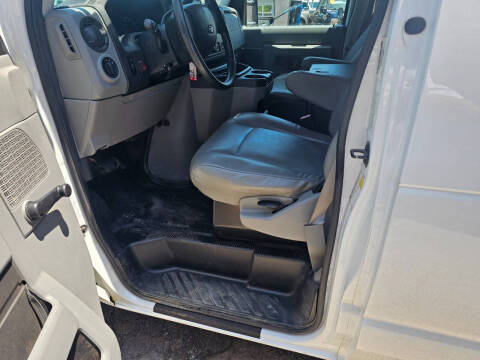 2011 Ford E-Series E-250