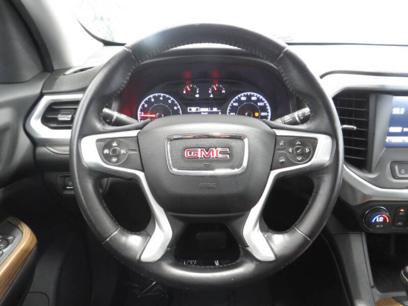 2017 GMC Acadia SLE-1