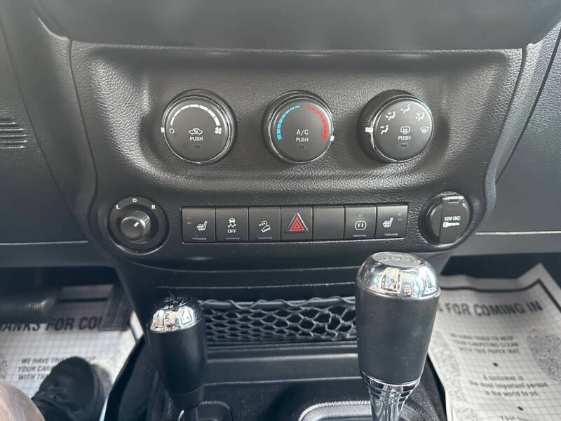 2012 Jeep Wrangler Unlimited Sahara