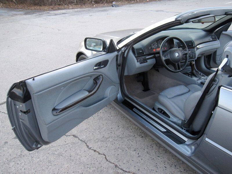 2004 BMW 3 Series 325Ci
