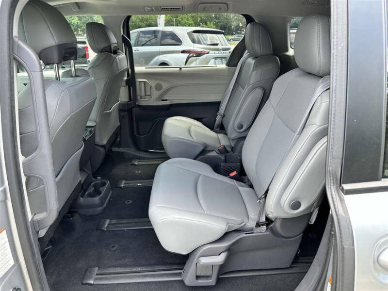 2021 Toyota Sienna XLE 7-Passenger