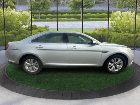 2011 Ford Taurus SEL