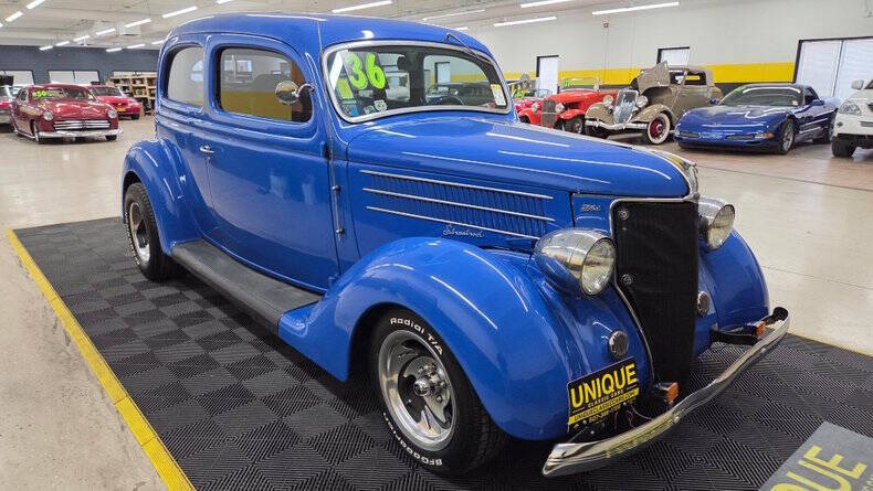 1936 Ford Deluxe