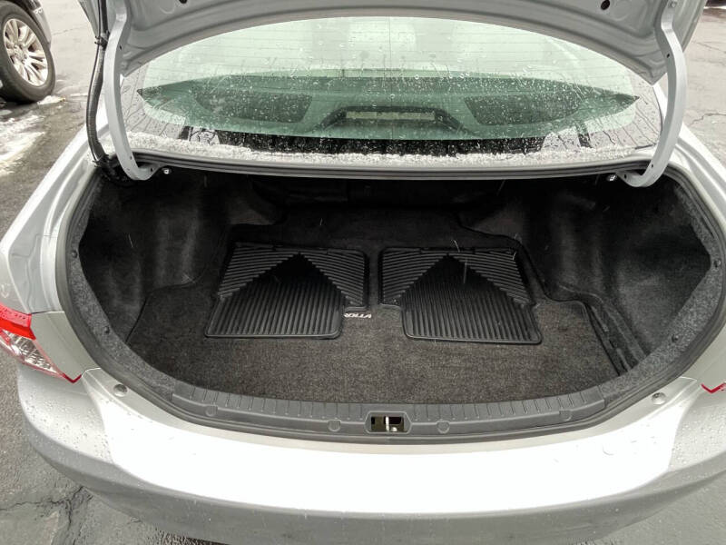 2012 Toyota Corolla LE