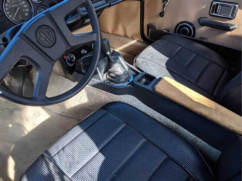 1977 MG n/a