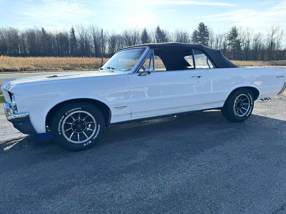 1964 Pontiac GTO 11