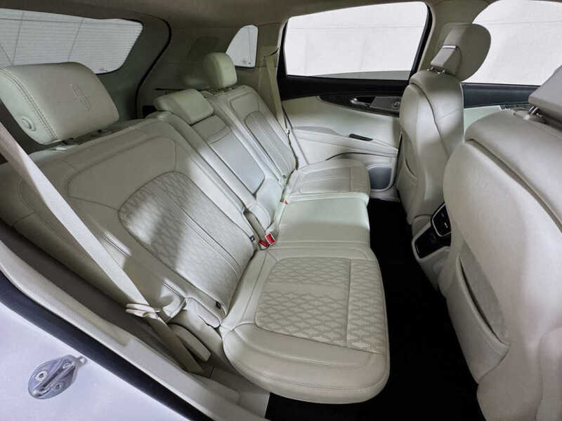 2019 Lincoln Nautilus Black Label