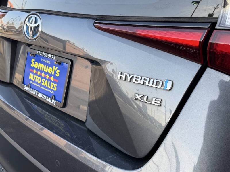 2021 Toyota Prius XLE