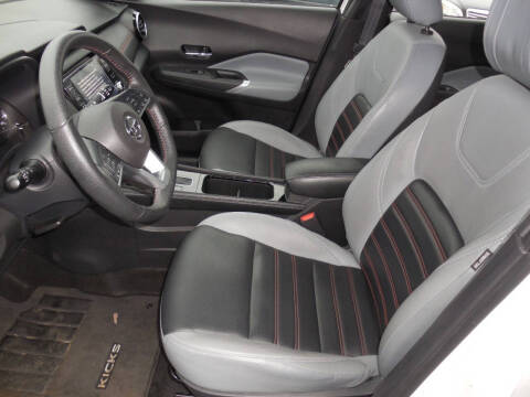 2021 Nissan Kicks SR