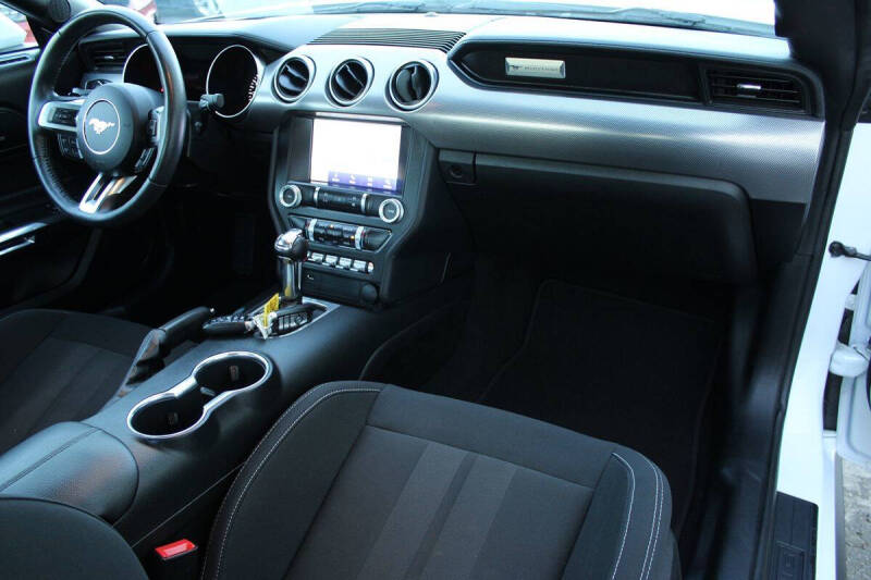 2019 Ford Mustang EcoBoost