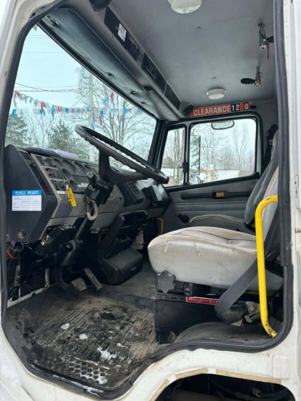 1999 Freightliner FL70