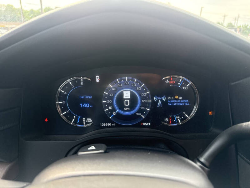 2017 Cadillac Escalade ESV Luxury