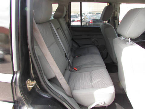 2007 Jeep Commander Sport