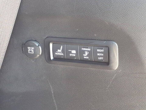 2025 Chrysler Pacifica Pinnacle