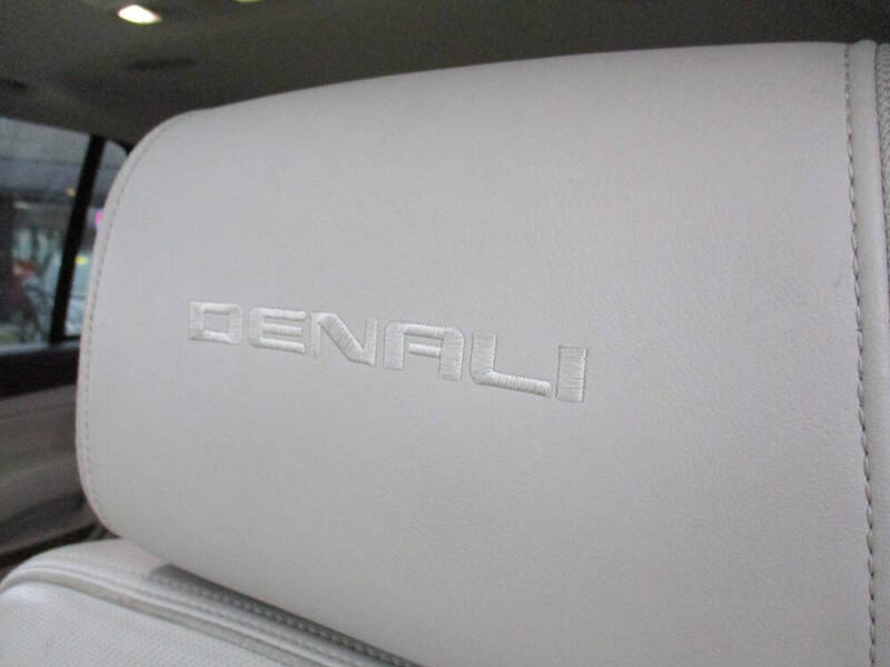 2015 GMC Yukon Denali