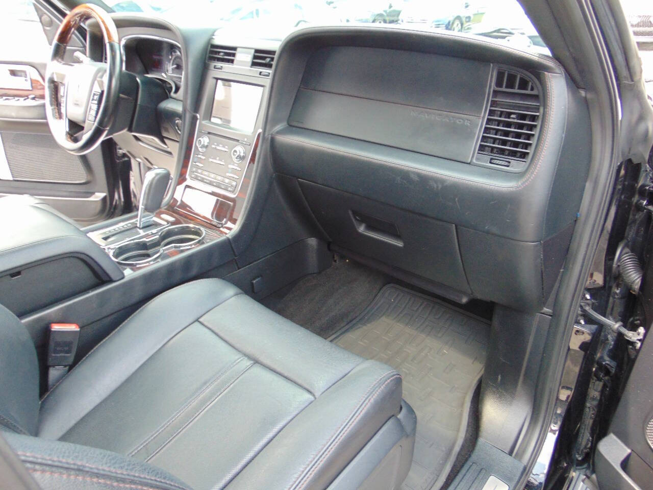 2016 Lincoln Navigator L for sale at Driven Pre-Owned in Lenoir, NC