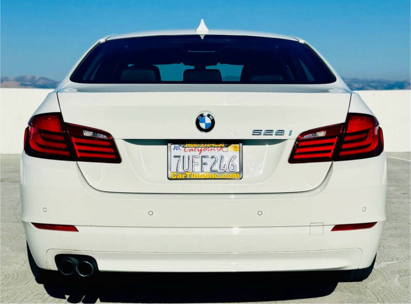 2013 BMW 5 Series 528i