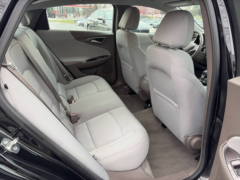 2022 Chevrolet Malibu LS