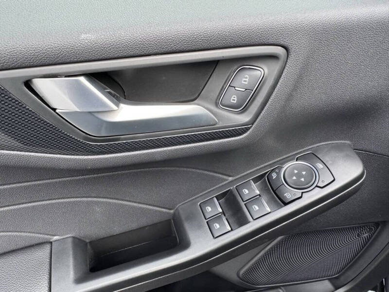 2025 Ford Escape ST-Line Select