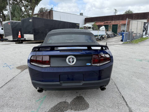 2011 Ford Mustang V6 Premium