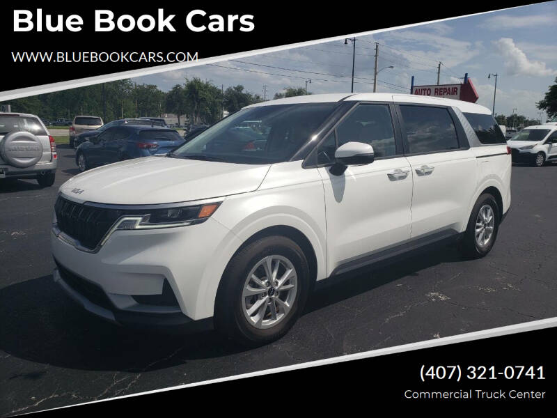 2023 Kia Carnival LX Seat Pkg's photo