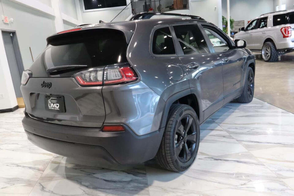 2020 Jeep Cherokee for sale at IMD MOTORS, INC in Dallas, TX