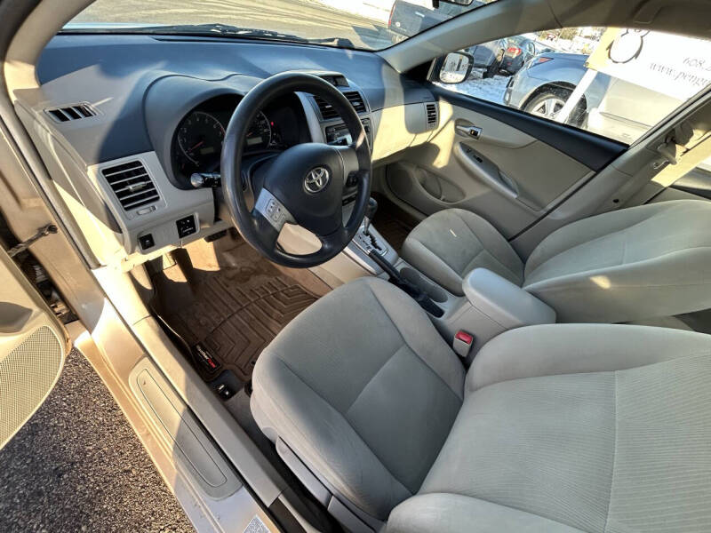 2012 Toyota Corolla LE