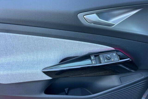 2025 Volkswagen ID.4 Pro