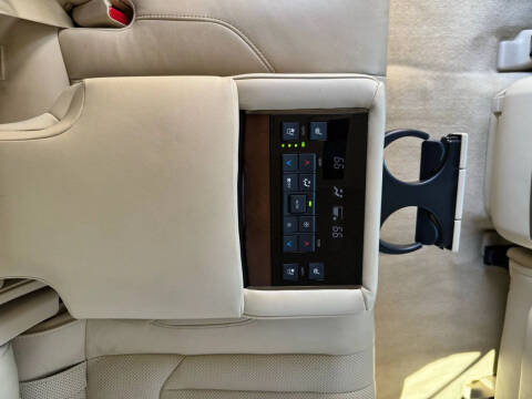 2020 Lexus LX 570 Two-Row