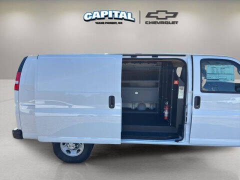 2025 Chevrolet Express 2500