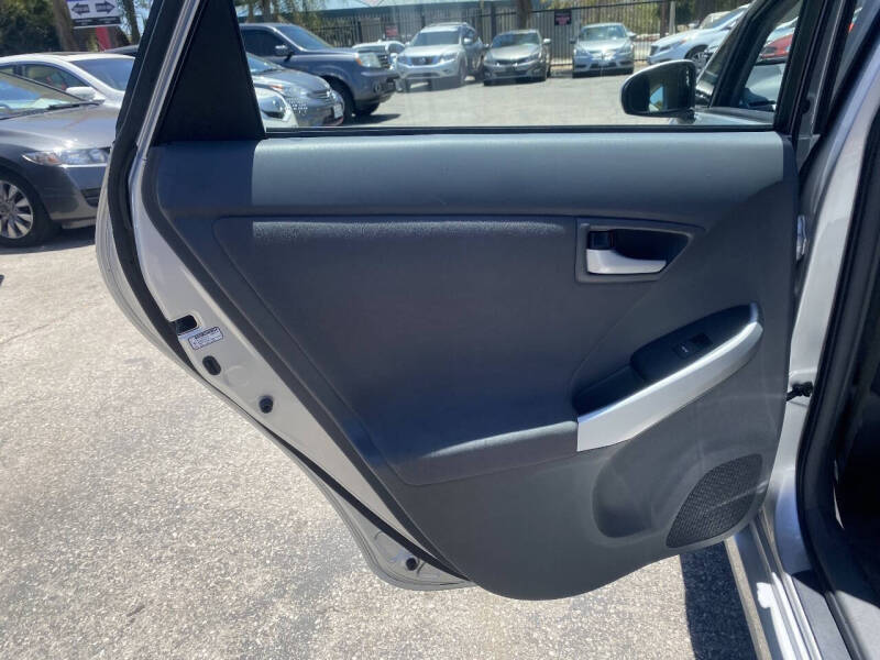 2010 Toyota Prius II