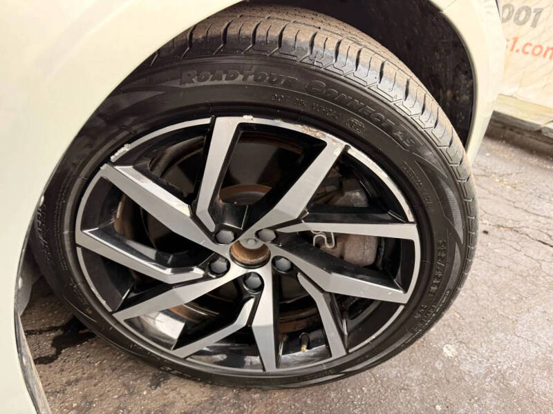 2019 Volvo S60 T6 Momentum