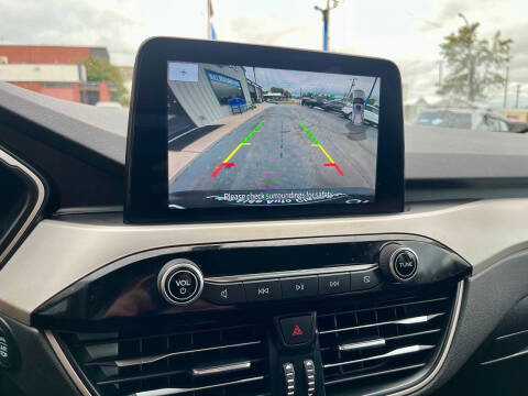 2020 Ford Escape SEL