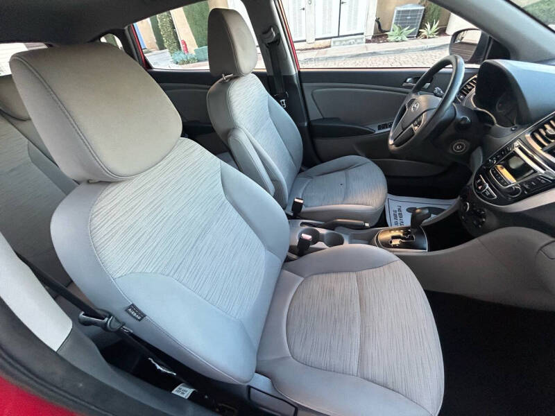 2016 Hyundai Accent SE