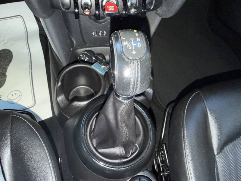 2017 MINI Hardtop 4 Door Cooper