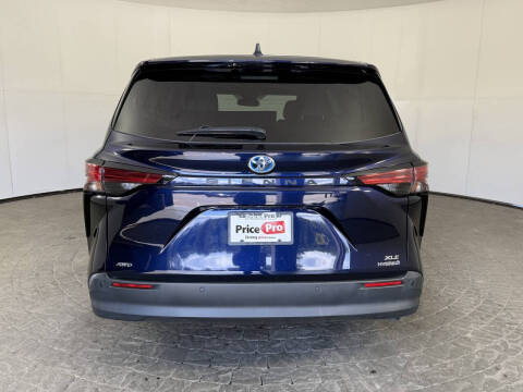 2022 Toyota Sienna XLE 7-Passenger