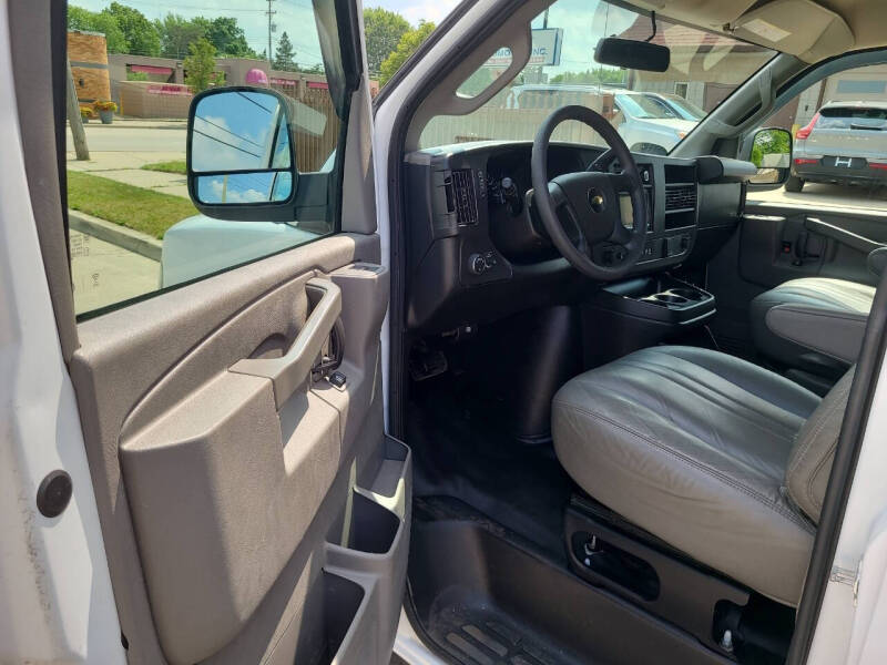 2018 Chevrolet Express 2500