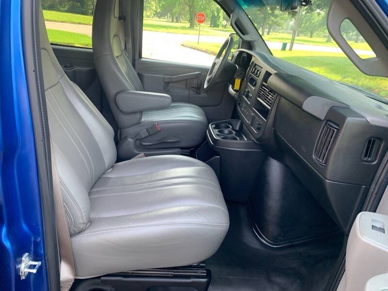 2019 GMC Savana LS 2500