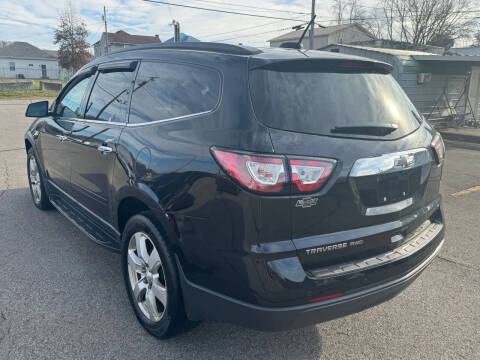 2017 Chevrolet Traverse LT